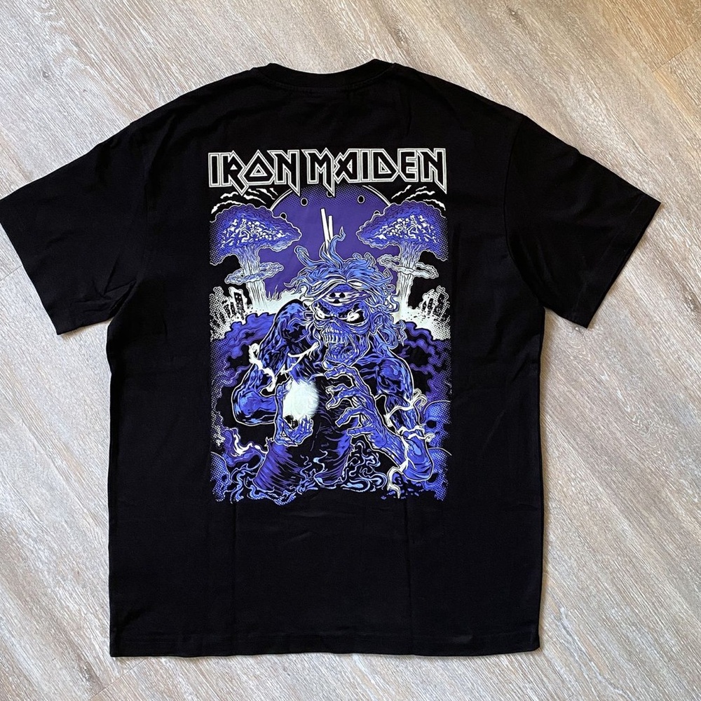 Iron Maiden t-shirt. Iron Maiden Graphic T-Shirt – H&M Men’s Small Black